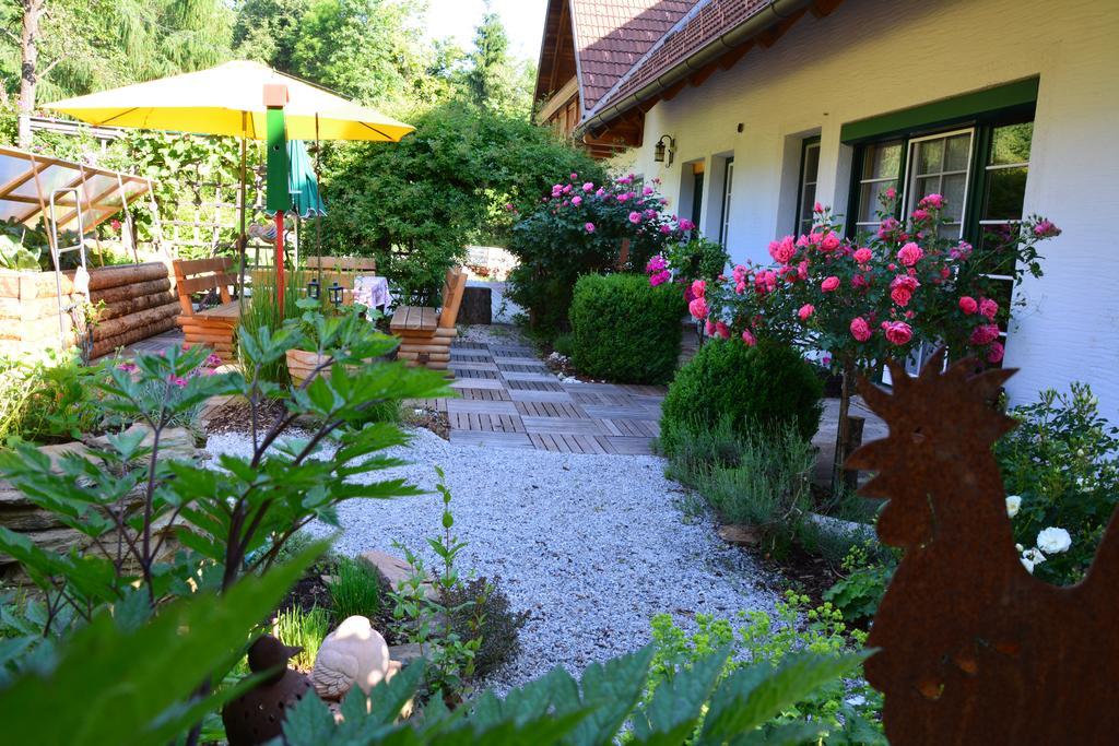 Вилла Weingut Seiner Vlg. Kraxner Greisdorf Экстерьер фото